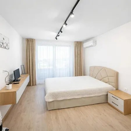 アパート Stylish 1br W/ Terrace | Work & Couples プロヴディフ